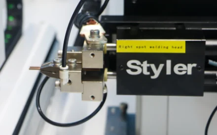 鋰電池組組件的精密點(diǎn)焊：可靠性與自動(dòng)化的結(jié)合